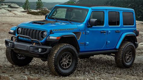 藍色車子|Jeep Wrangler Rubicon 2023 試駕｜亮眼新色上身、硬漢也能很 